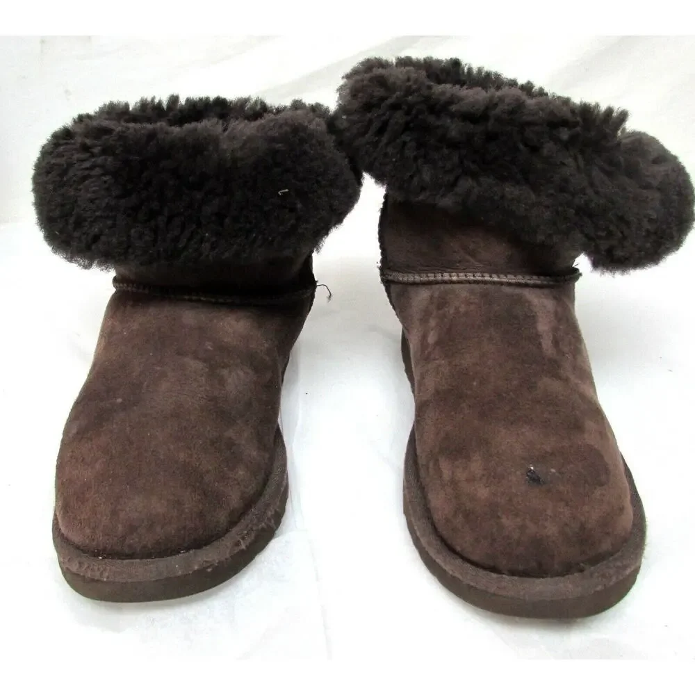 Used UGG Bailey Button Boots 5991Y Big Kid Youth Sz US 5 brown Suede Sheepskin